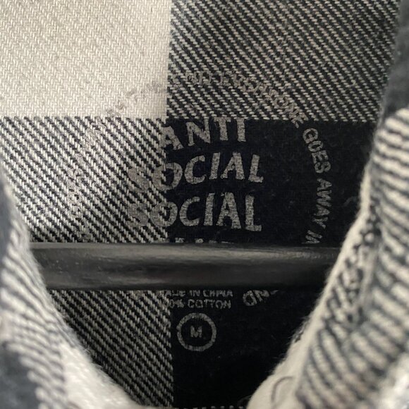 Anti Social Social Club Kkoch White Flannel Floral Size M - Picture 2 of 4